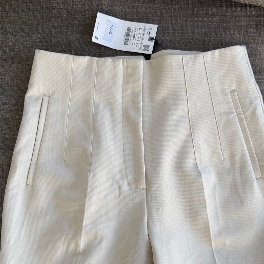 ZARA women’s Cream Dress Trousers with Front Pleats